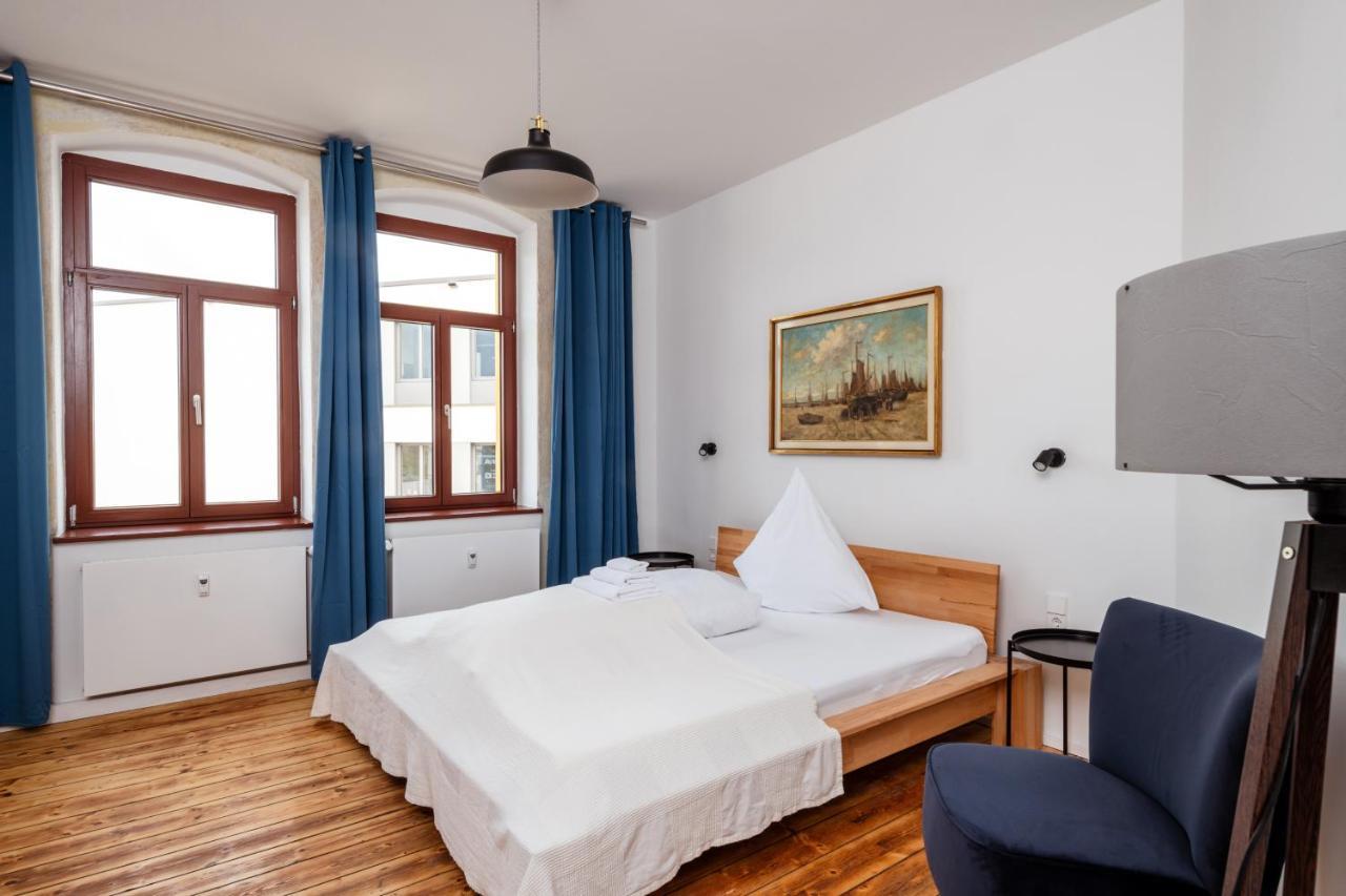Kuenstlerzimmer Im Kulturhaus Haeselburg ゲーラ エクステリア 写真