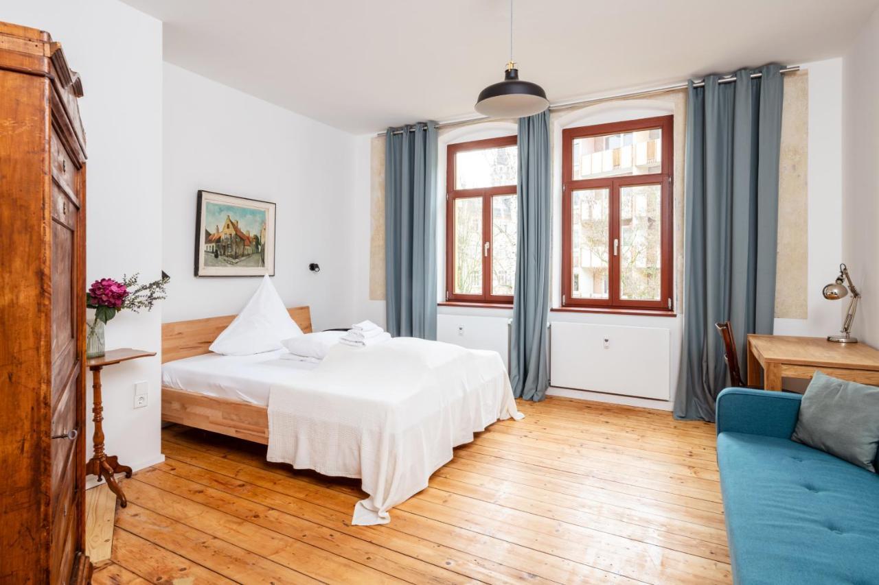Kuenstlerzimmer Im Kulturhaus Haeselburg ゲーラ エクステリア 写真