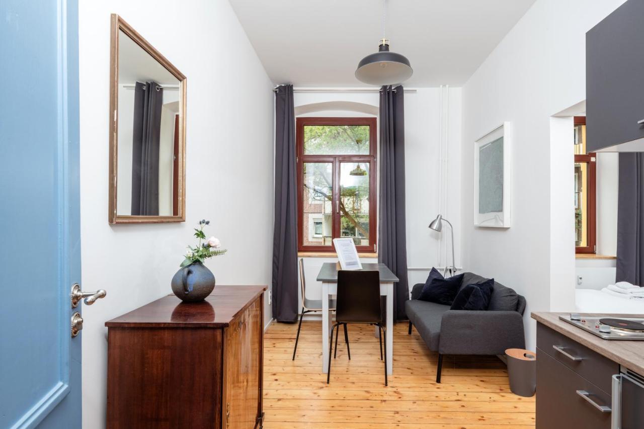 Kuenstlerzimmer Im Kulturhaus Haeselburg ゲーラ エクステリア 写真