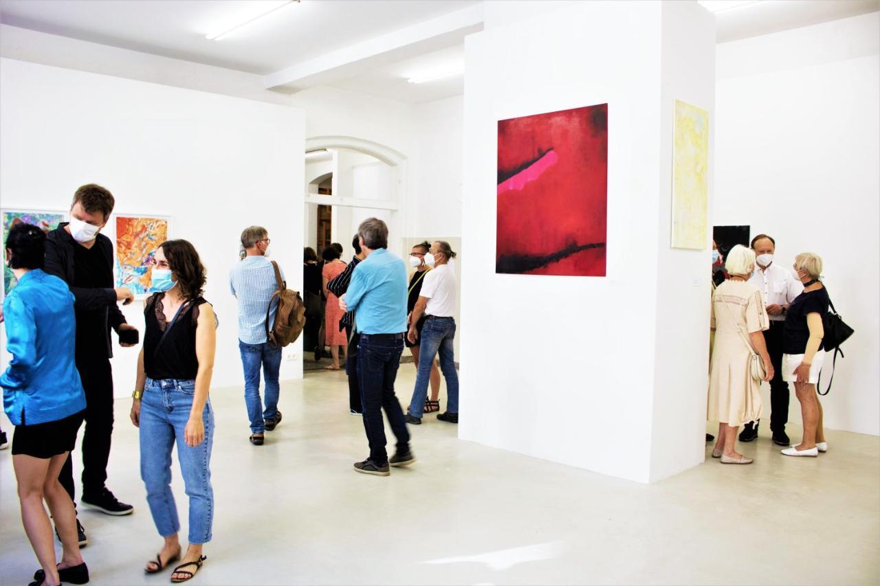 Kuenstlerzimmer Im Kulturhaus Haeselburg ゲーラ エクステリア 写真