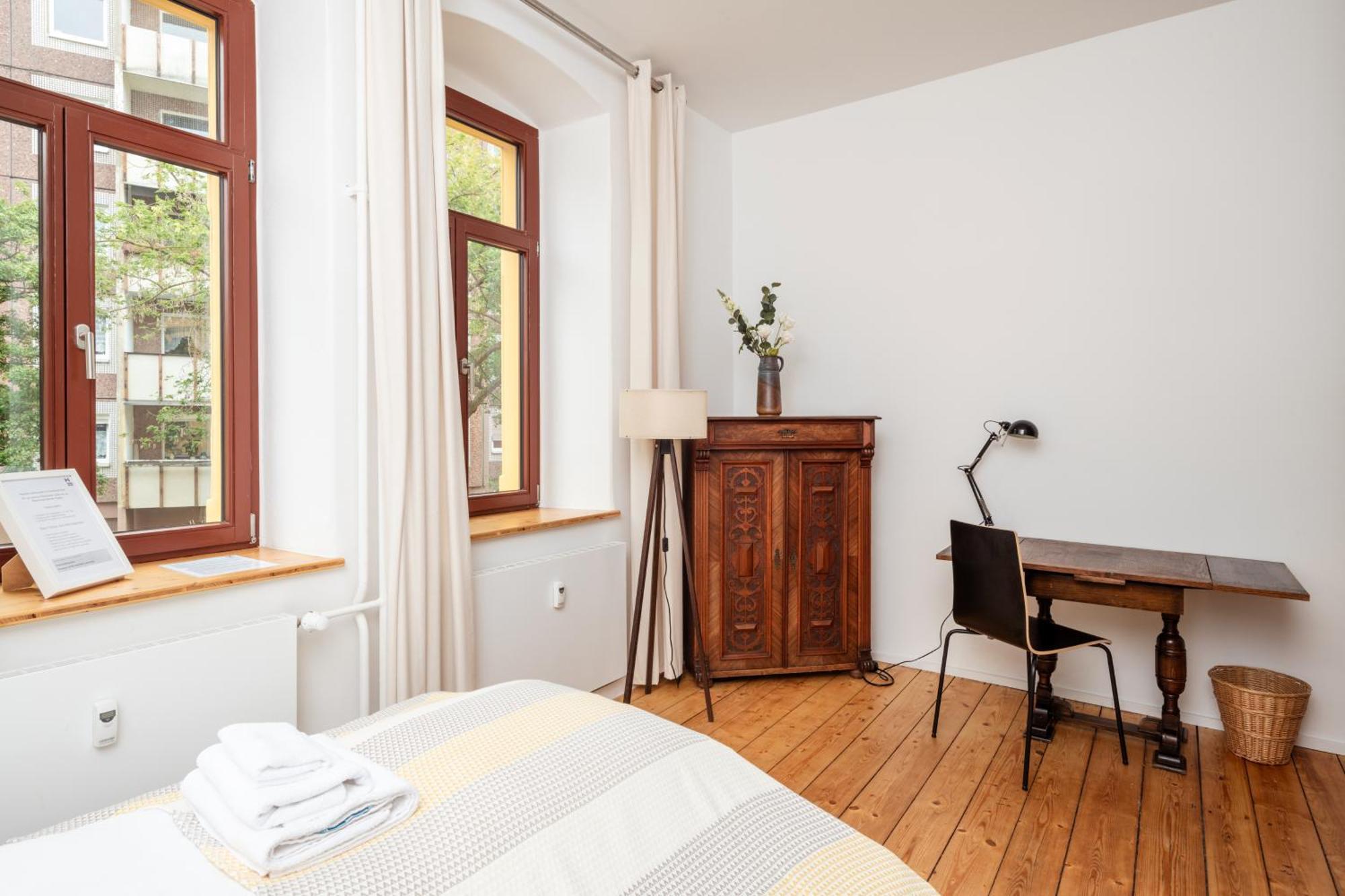 Kuenstlerzimmer Im Kulturhaus Haeselburg ゲーラ エクステリア 写真