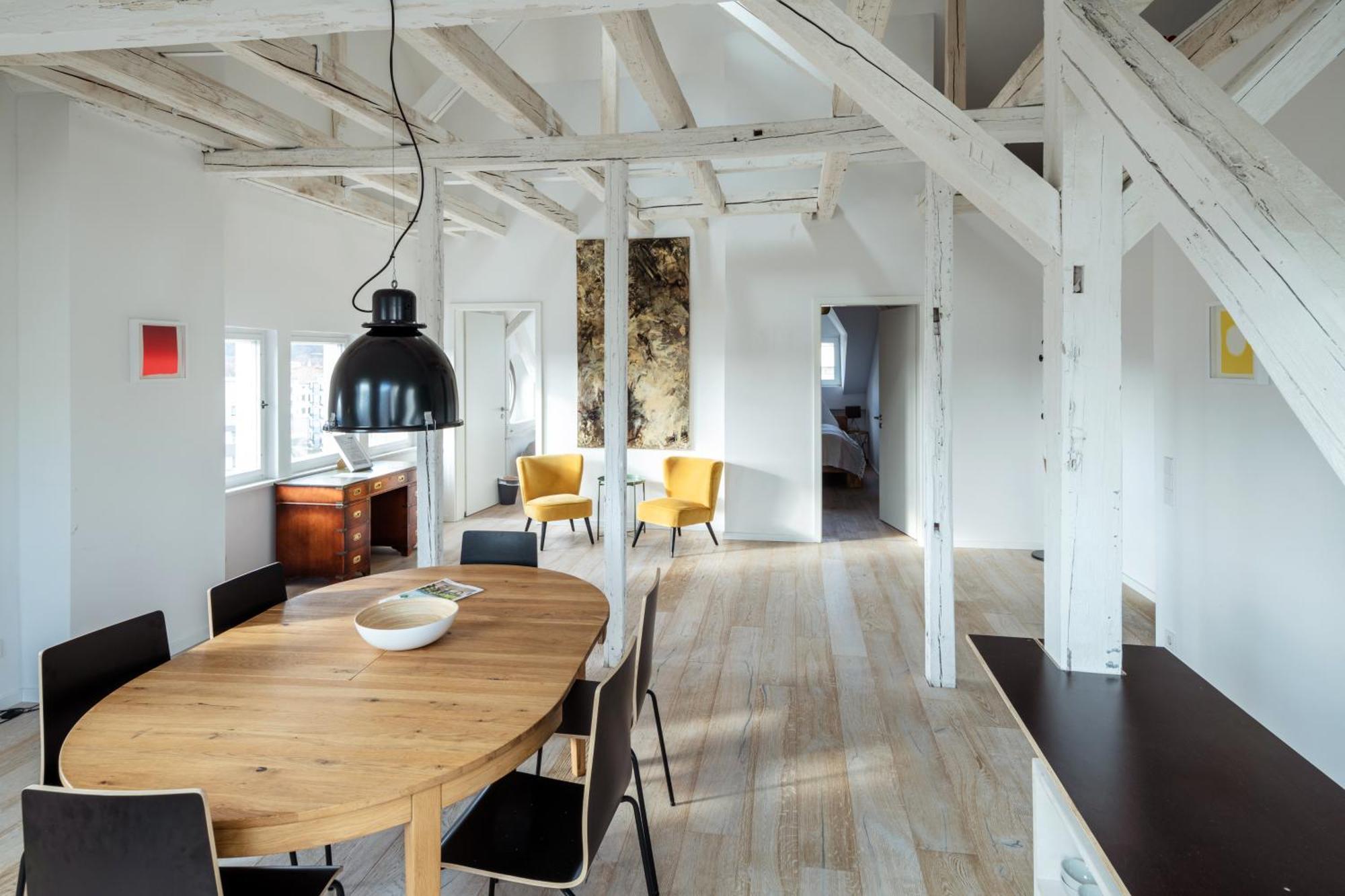 Kuenstlerzimmer Im Kulturhaus Haeselburg ゲーラ エクステリア 写真