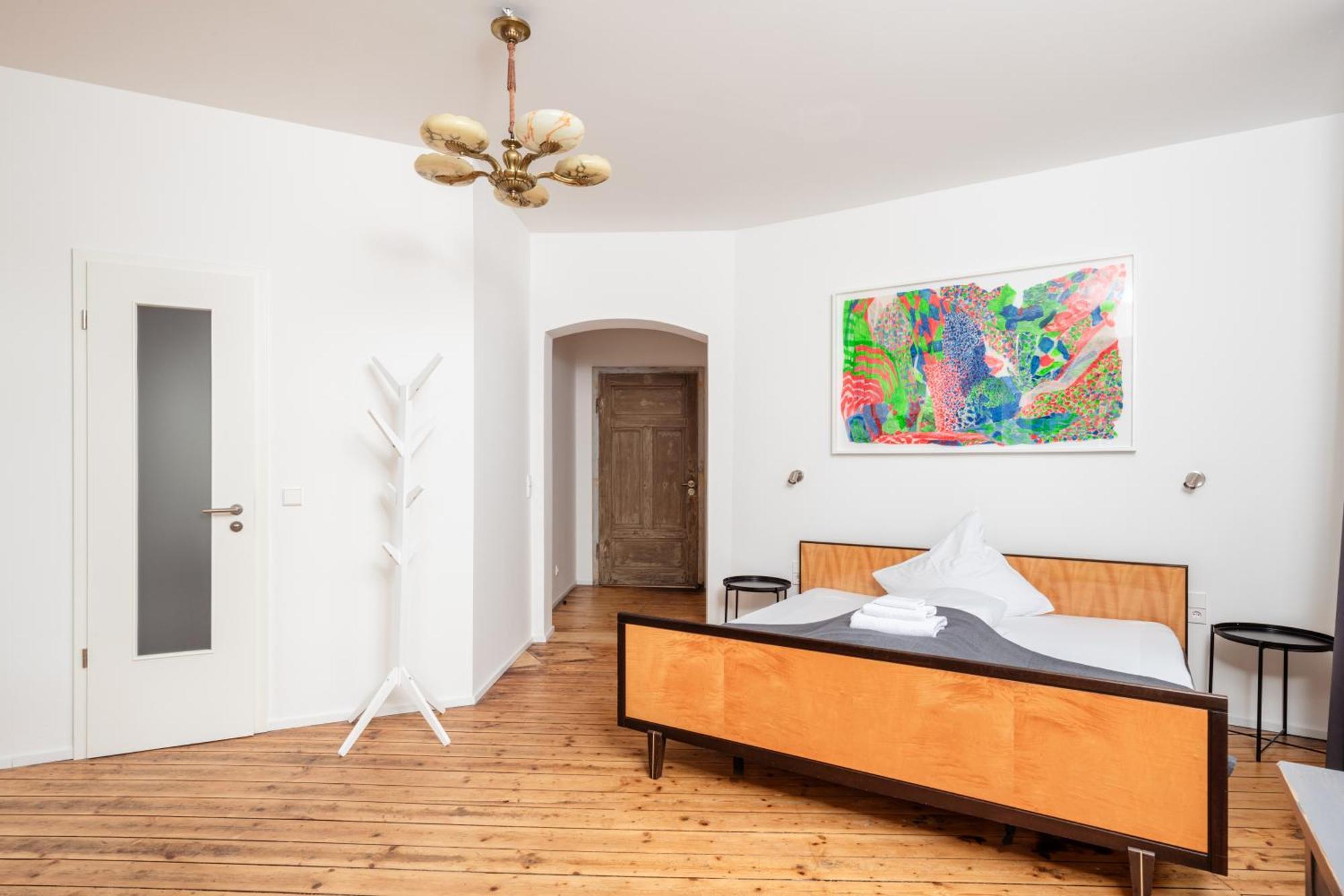 Kuenstlerzimmer Im Kulturhaus Haeselburg ゲーラ エクステリア 写真
