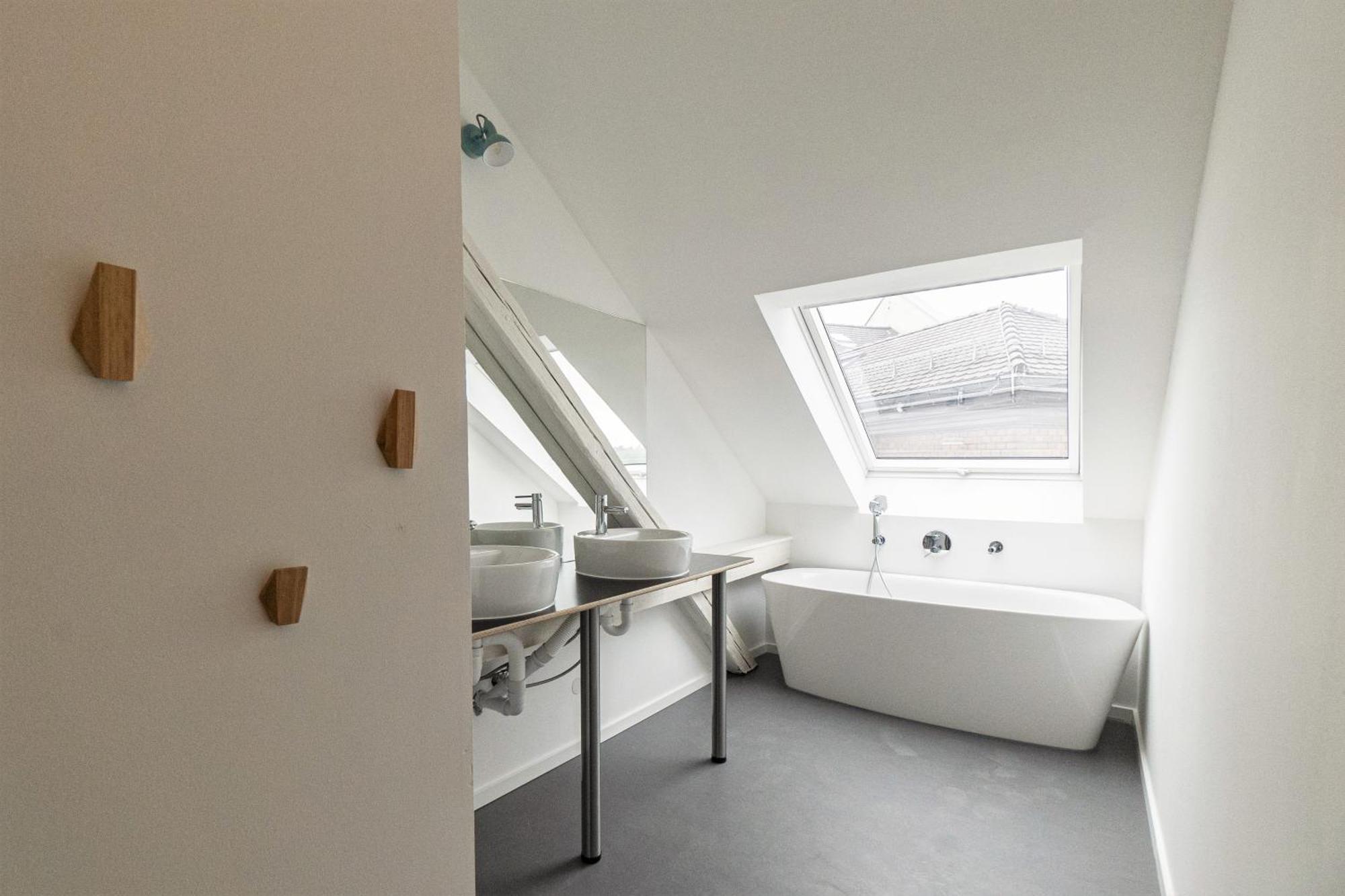 Kuenstlerzimmer Im Kulturhaus Haeselburg ゲーラ エクステリア 写真